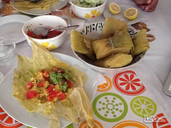 Almoço de despedidas da casa da Maria Ester, em Santiago, capital do Chile. Ela fez deliciosas humitas (pamonhas) para nós